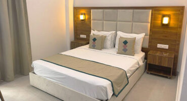 ROOM1